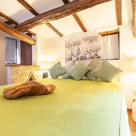 Apartment Navona Historic Lovely Terrace